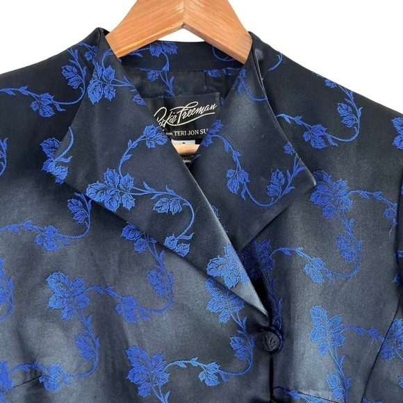 Vintage 80s Floral Jacquard Jacket‎ by Rickie Freeman in Black and Blue, Size 8 - Picture 2 of 11